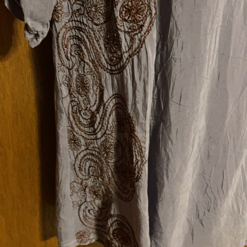 Johnny Was Gray Tunic with Floral Embroidery - Picture 4 of 7